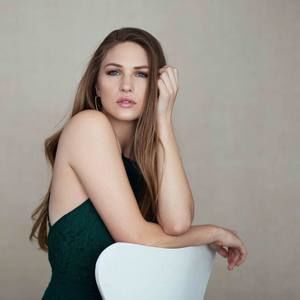 Meet your Posher, Dana